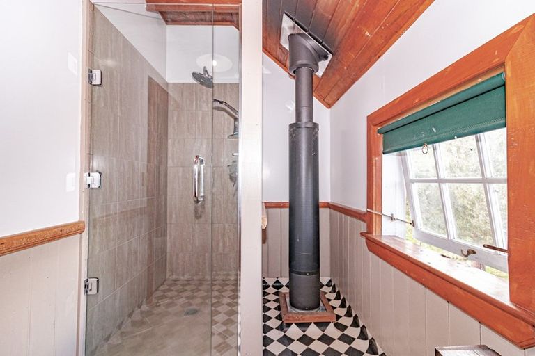 Photo of property in 387 Johns Way, Martinborough, Carterton, 5784