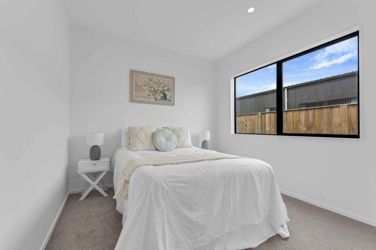 Photo of property in 73 Clarks Beach Road, Clarks Beach, 2122