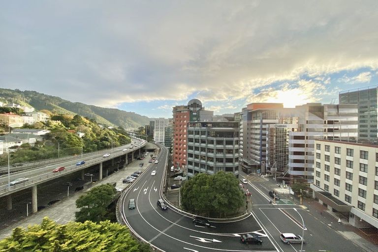 Photo of property in Hume House, 33/152 The Terrace, Wellington Central, Wellington, 6011