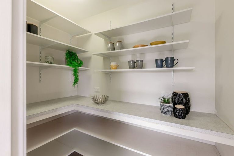Photo of property in 17 Botany Lane, Whitby, Porirua, 5024