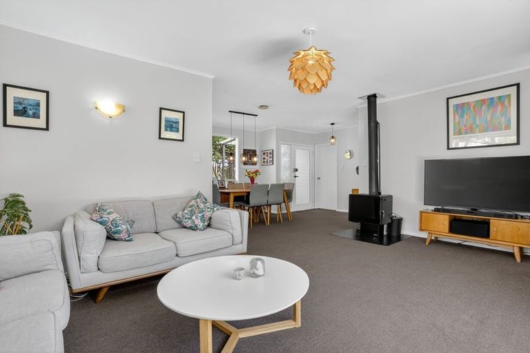 Photo of property in 85 Kia Ora Road, Beach Haven, Auckland, 0626