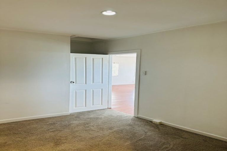 Photo of property in 78 Arran Road, Browns Bay, Auckland, 0630