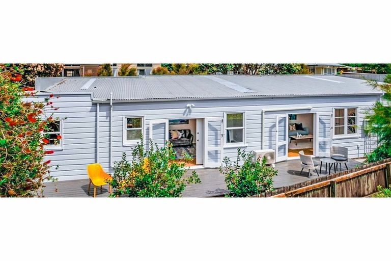 Photo of property in 554c Swanson Road, Ranui, Auckland, 0612