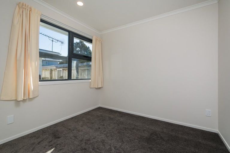 Photo of property in 156 Sunnynook Road, Sunnynook, Auckland, 0620
