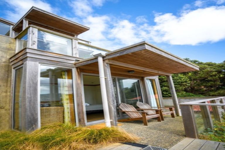 Photo of property in 300b Oriental Parade, Oriental Bay, Wellington, 6011