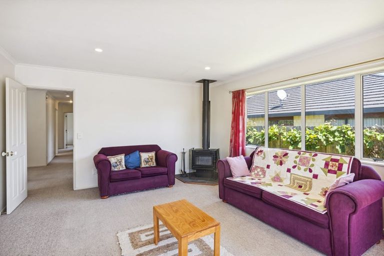 Photo of property in 114d Arawhata Road, Paraparaumu, 5032