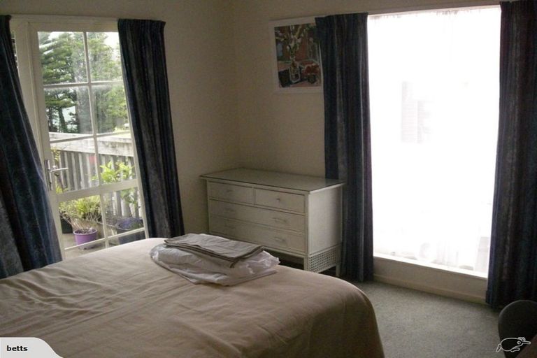 Photo of property in 4a Macdonald Crescent, Te Aro, Wellington, 6011