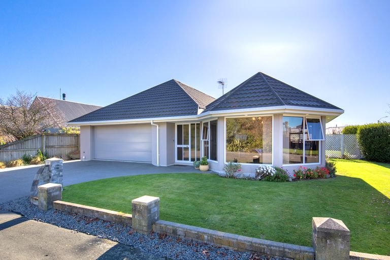 Photo of property in 125 Winters Road, Mairehau, Christchurch, 8052