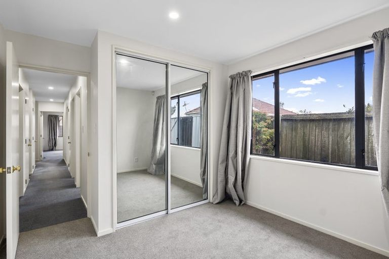 Photo of property in 1/2 Corfe Street, Ilam, Christchurch, 8041