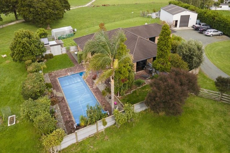 Photo of property in 758 Kaiwaka-mangawhai Road, Hakaru, Wellsford, 0975