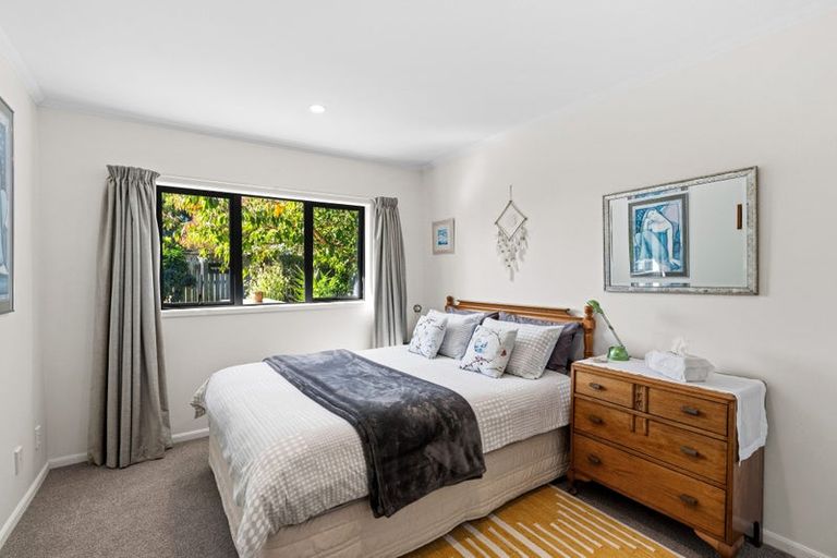 Photo of property in 6 Karlos Lane, Levin, 5510