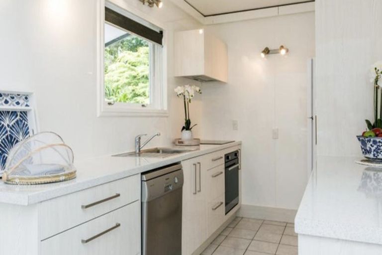 Photo of property in 11 Shortland Place, Havelock North, 4130