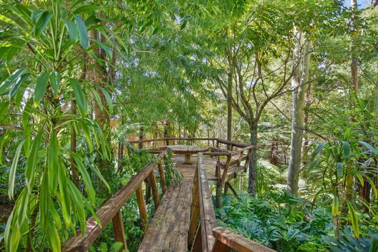 Photo of property in 35 Causeway Road, Haruru, 0204