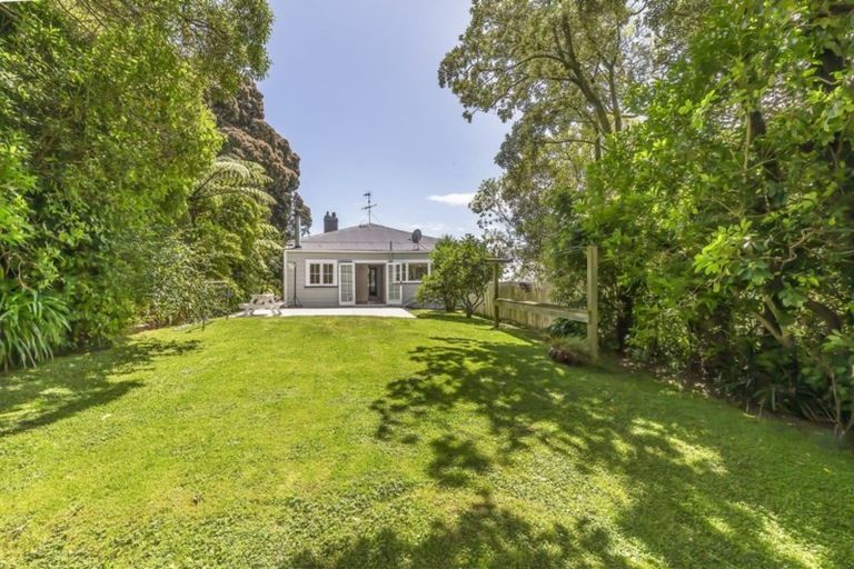 Photo of property in 71 Wellington Road, Kilbirnie, Wellington, 6022