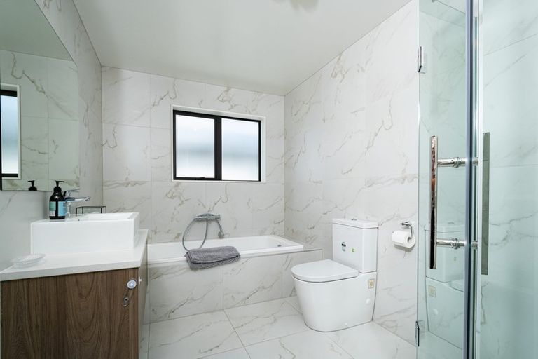 Photo of property in 15 Wicket Lane, Whenuapai, Auckland, 0618