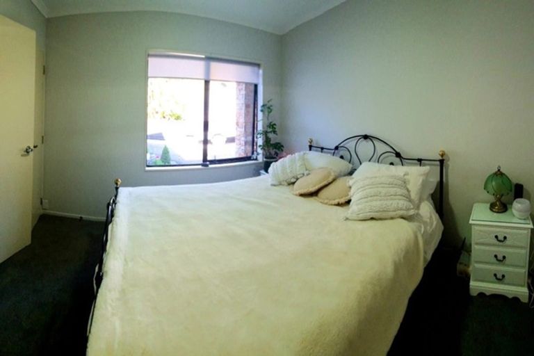 Photo of property in 21 Hawk Place, Welcome Bay, Tauranga, 3112