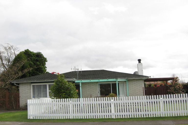 Photo of property in 8 Sefton Street, Havelock North, 4130