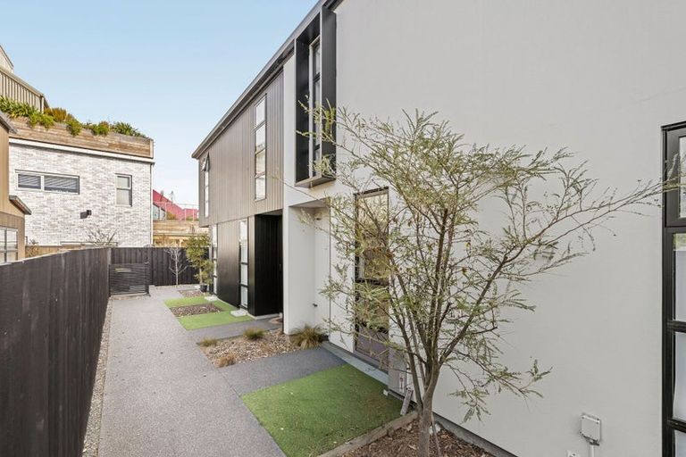 Photo of property in 6/35 Gracefield Avenue, Christchurch Central, Christchurch, 8013
