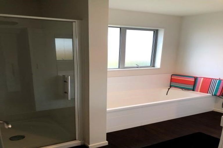 Photo of property in 22 Fernham Way, Rolleston, 7615