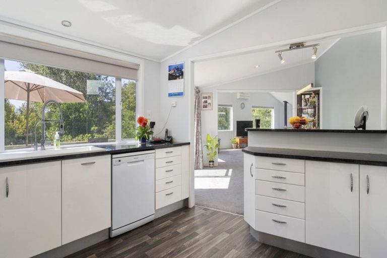 Photo of property in 62f Poplar Grove, Whalers Gate, New Plymouth, 4310