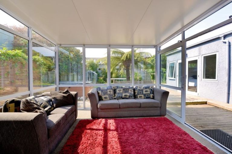 Photo of property in 107 Hargest Crescent, Saint Clair, Dunedin, 9012