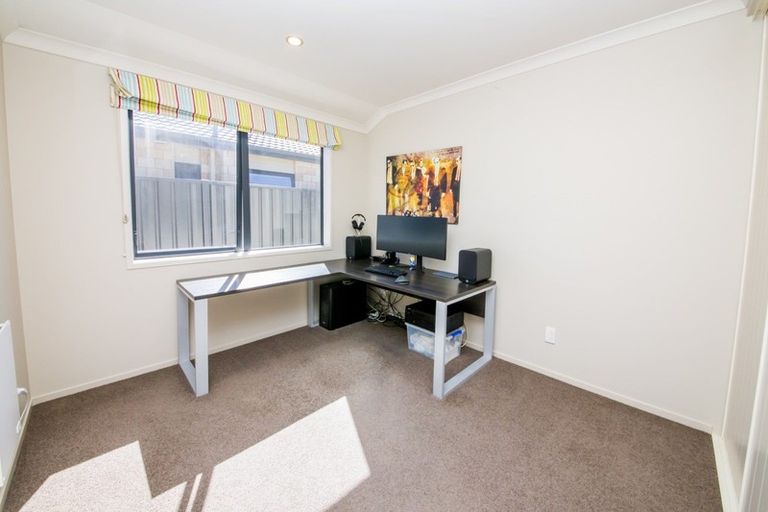 Photo of property in 2 Greenlea Place, Frimley, Hastings, 4120