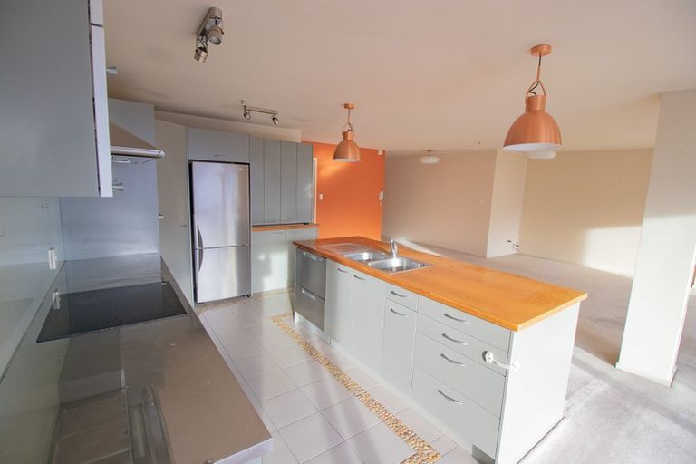 Photo of property in Elizabeth Street Chapel, 5/6 Elizabeth Street, Mount Victoria, Wellington, 6011