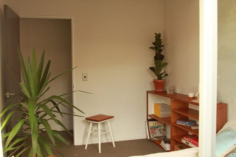 Photo of property in 132 Ohiro Road, Brooklyn, Wellington, 6021