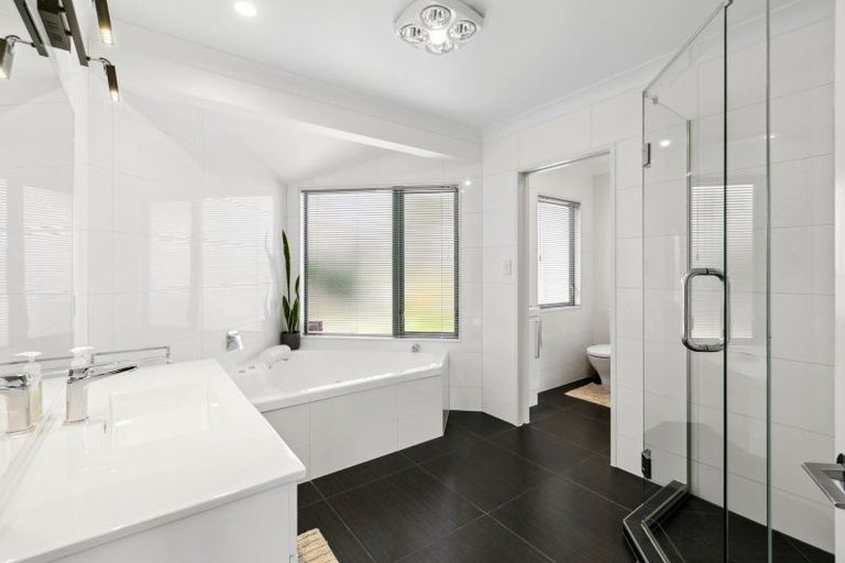 Photo of property in 16a Burns Street, Westown, New Plymouth, 4310