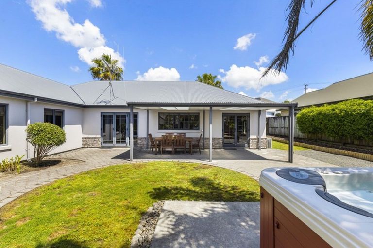 Photo of property in 68 Callum Brae Drive, Rototuna, Hamilton, 3210