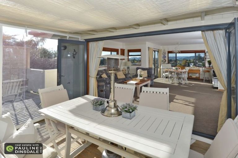 Photo of property in 14a Granfield Place, Te Kamo, Whangarei, 0112