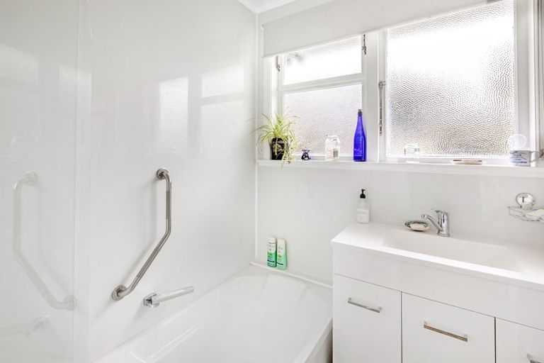 Photo of property in 38 Farm Street, Lumsden, 9730