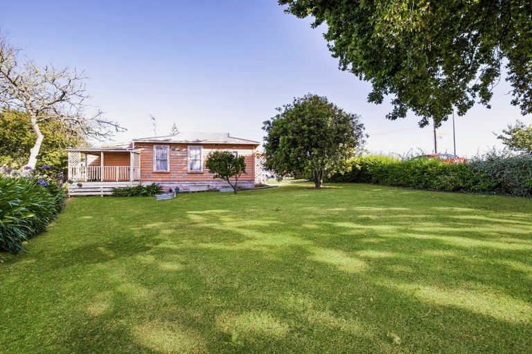 Photo of property in 2 Liverpool Street, Tuakau, 2121