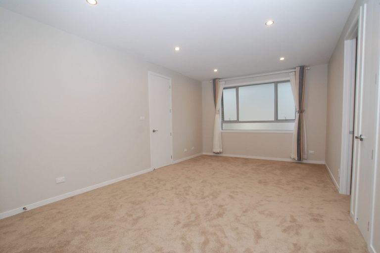 Photo of property in 59 Bernard Magnus Lane, Greenhithe, Auckland, 0632