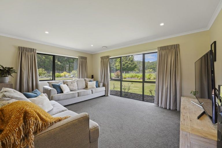 Photo of property in 229 Marchant Road, Kaitoke, Upper Hutt, 5018