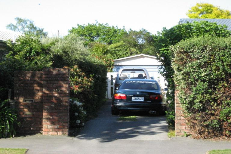 Photo of property in 342 Memorial Avenue, Burnside, Christchurch, 8053