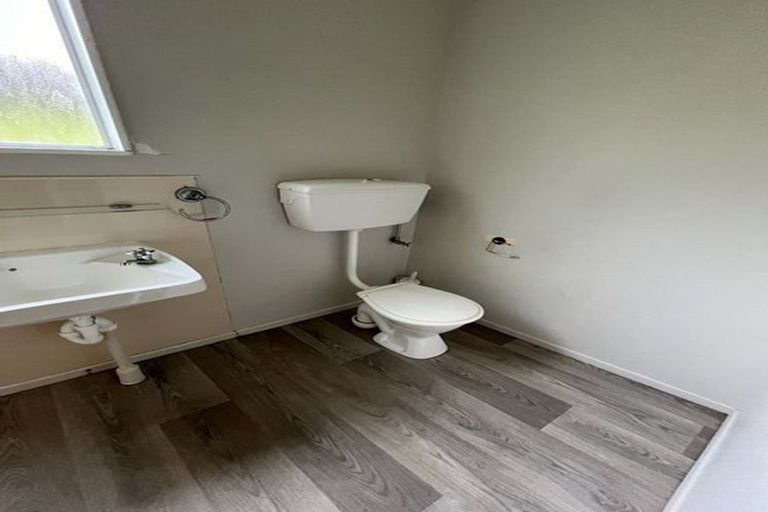 Photo of property in 10 Martin Grove, Normandale, Lower Hutt, 5010