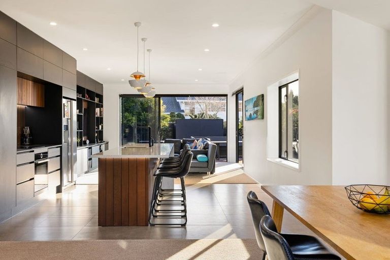 Photo of property in 36 Delamare Road, St Andrews, Hamilton, 3200