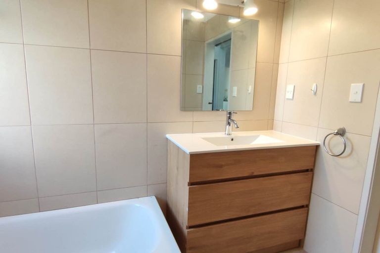 Photo of property in 41 Kennedy Avenue, Forrest Hill, Auckland, 0620