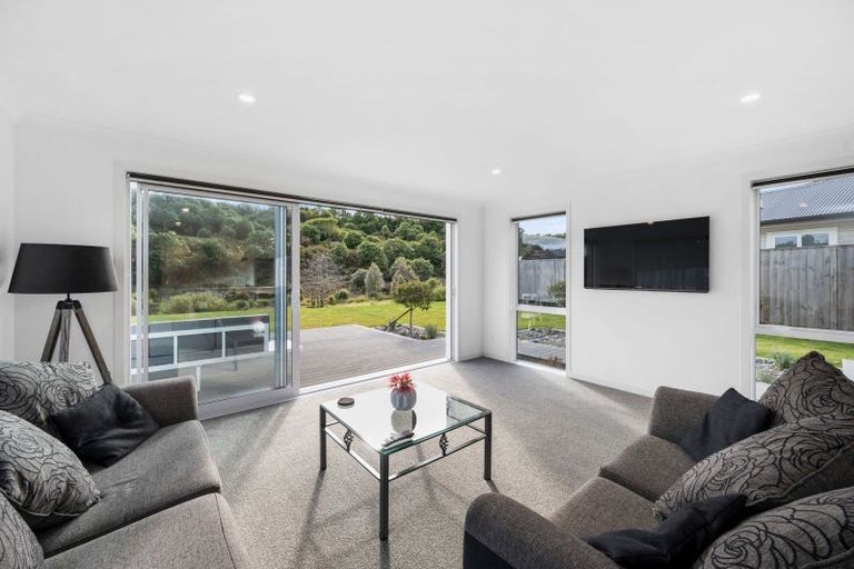 Photo of property in 42 Pukeko Way, Kinloch, Taupo, 3377