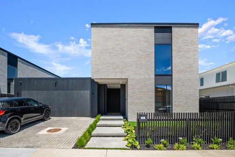 Photo of property in 43 Bristol Freighter Road, Hobsonville, Auckland, 0616