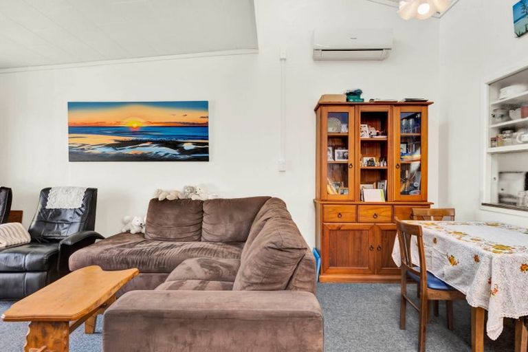 Photo of property in 2/20 Darnell Street, Fitzroy, New Plymouth, 4312