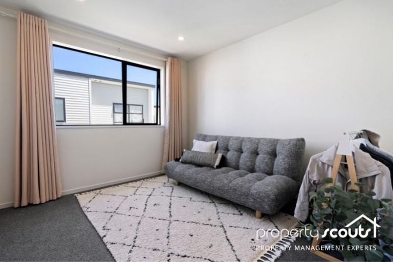 Photo of property in 27b Westgate Drive, Westgate, Auckland, 0614