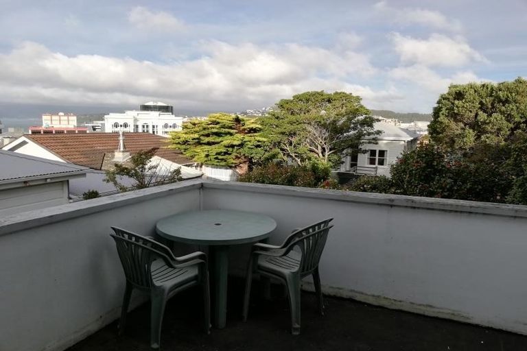 Photo of property in 1/83 Bolton Street, Kelburn, Wellington, 6012