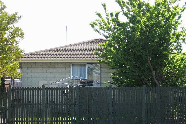 Photo of property in 1/39 Chipping Lane, Redwood, Christchurch, 8051