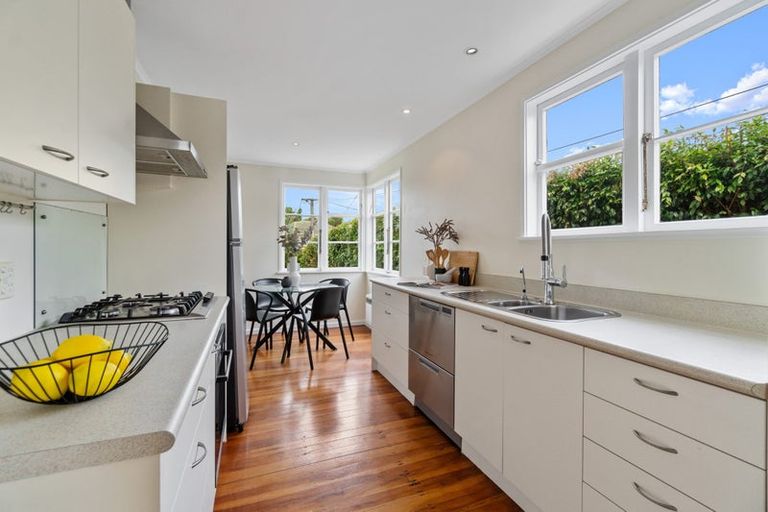 Photo of property in 47 Philomel Crescent, Bayswater, Auckland, 0622