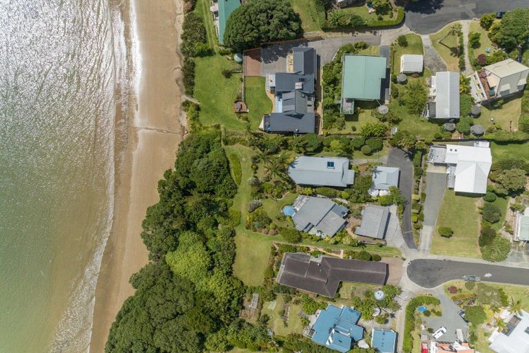 Photo of property in 21 Kupe Road, Coopers Beach, 0420