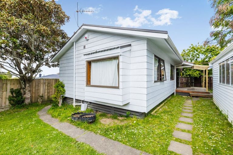 Photo of property in 2/41 Alfriston Road, Manurewa East, Auckland, 2102