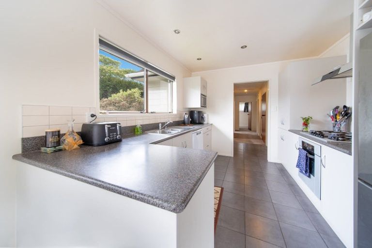 Photo of property in 12 Lockesley Place, Onerahi, Whangarei, 0110