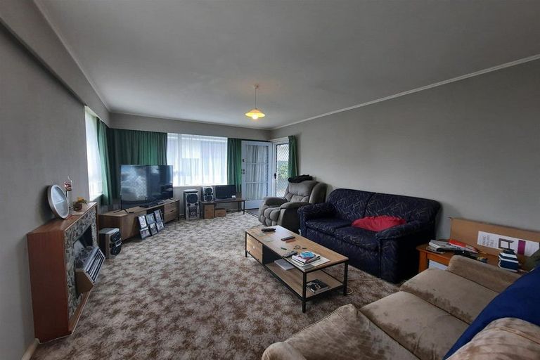 Photo of property in 1/318 Main North Road, Redwood, Christchurch, 8051